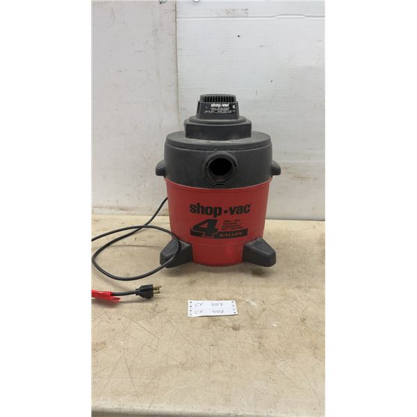 Shop-Vac Model 500 4 Gallon Wet/Dry Vacuum Cleaner, 120 Volts, 5.6 Amps