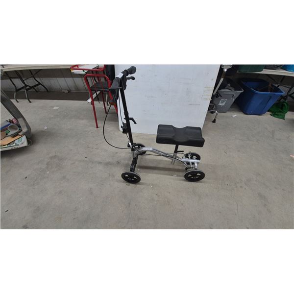 Drive Medical DV8 Steerable Knee Walker With Contoured Pod Knee Pad