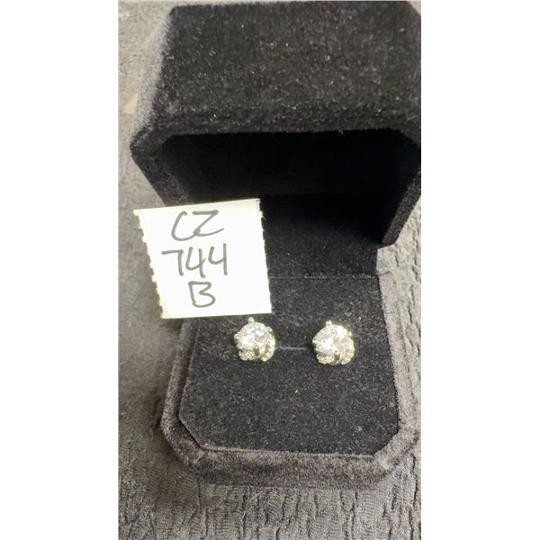 925S 0.8ct Each Simulated Diamond Swirl Stud Earrings in 925S With White Gold Overlay