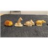 Image 7 : 24 Animal Wade Figurines