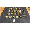 Image 1 : 24 Animal Wade Figurines