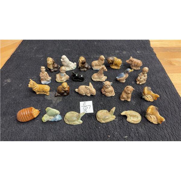 24 Wade Figurines- 4 Nursery Rhyme - 20 Animals