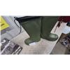 Image 2 : New Nat's Green Rubber Boots with Black Drawstring Cuff Size 10