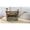 Image 4 : Pair of Antique Hand-Crank Clothes Wringers