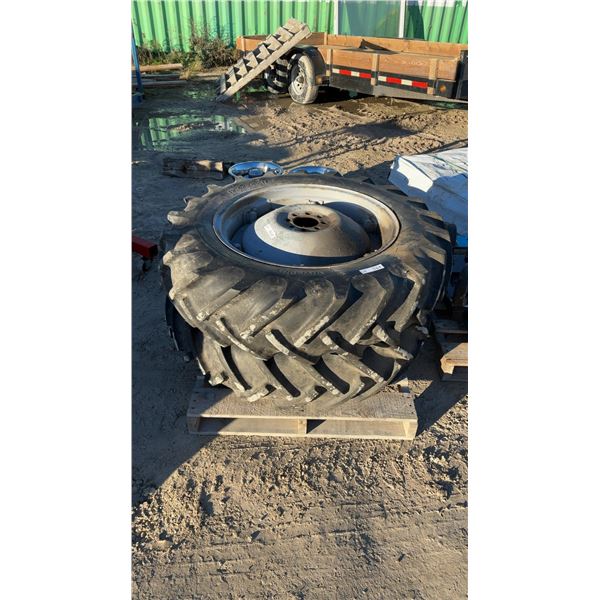 2 12.4-28/11-28 Tractor Tires with 8 Bolt Rims