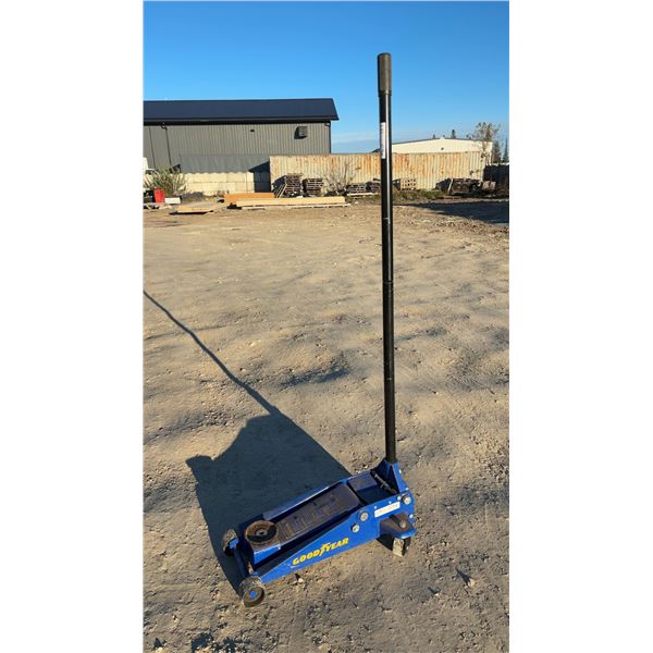 Goodyear GY3421 3 Ton Hydraulic Floor Jack, 5-1/8” to 18-2/7” Lift Range