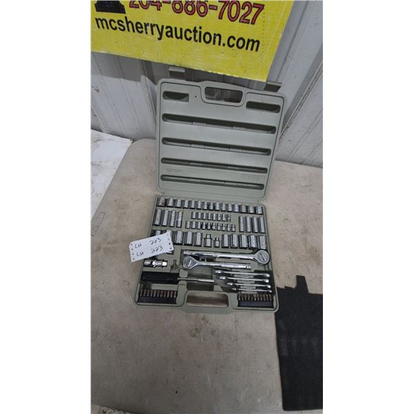 Trade Pro Mechanics Tool Set in Molded Case With Sockets, Ratchets, Wrenches and Bits