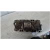Image 6 : Chevrolet GM Cast Iron 4-Barrel Intake Manifold 14057053 for Small Block 305/350 V8, 1985-1986