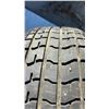 Image 9 : 4 Staggered Chevy 5 Bolt Rims with Rings and Centre Caps: 2 14” Rims on 205/70R14 Tires and 2 15”