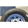 Image 2 : 1 New Carlisle 205/75R15 Trailer Tire on 5 Bolt Rim