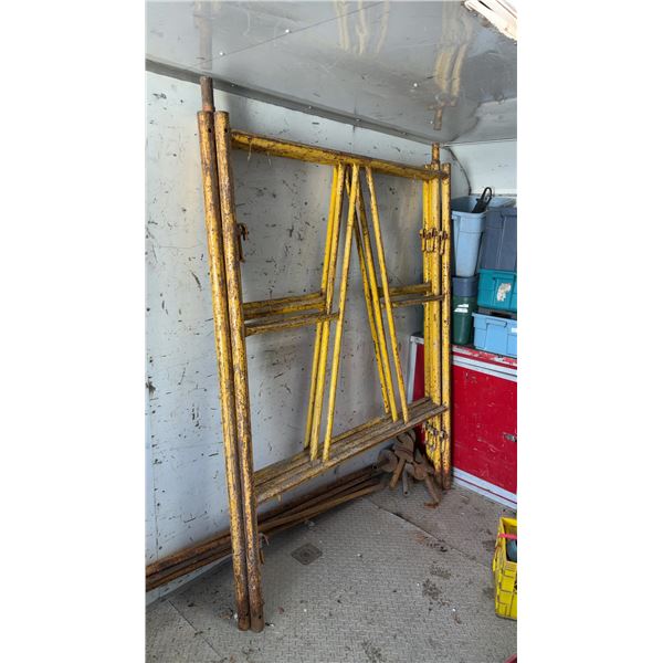 Heavy Duty Scaffolding: 4 Uprights 78 × 62”, 4 Cross Braces and 4 Large Casters
