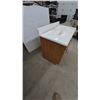 Image 5 : Oak Bathroom Vanity with Cultured Marble Top, Oval Sink, 2 Doors and 2 Drawers, 32”×37”×22”