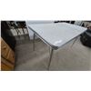 Image 4 : Vintage 1950s-1960s Extendable Formica Dining Table with Chrome Edge Banding and Tapered Legs