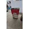 Image 4 : Vintage Esso, B/A Autolene, Veedol HD+ Motor Oil Cans 1 Gallon and 2 Gallon
