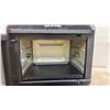 Image 2 : Sur La Table Multifunctional Air Fryer Oven, Model SLT-1807, 1700W