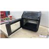 Image 3 : Sur La Table Multifunctional Air Fryer Oven, Model SLT-1807, 1700W