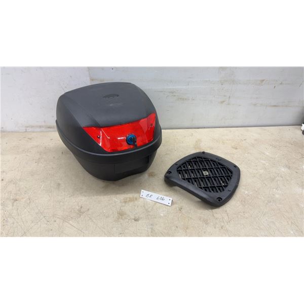 Givi Monolock E26N Micro II Motorcycle Top Case with Mounting Plate