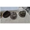 Image 4 : Collection of Six Assorted Men's Hats Including Felt Fedoras, Straw and Plaid Styles