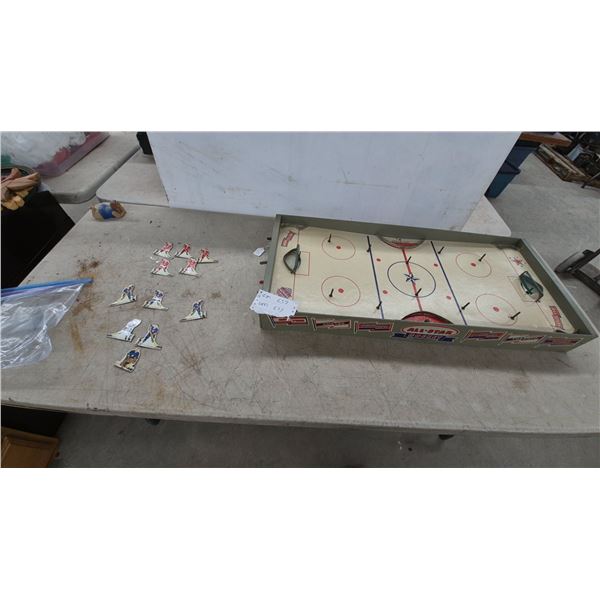 Vintage Munro Games All-Star Hockey Tabletop Game with Original NHL Team Players and Nets