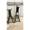 Image 5 : Four 4,000 Lb Capacity Jack Stands