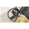 Image 4 : 3 Booster Cables and 2 Motomaster Wheel Dollies