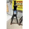 Image 2 : Four Jack Stands