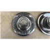 Image 2 : 4 Chevrolet Motor Division Centre Caps and 4 Beauty Rings