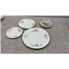 Image 14 : Grindley CreamPetal Floral Dinnerware Set with Gold Trim, England, 48 Pieces