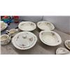 Image 4 : Grindley CreamPetal Floral Dinnerware Set with Gold Trim, England, 48 Pieces