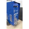 Image 7 : Associated Model US20 Battery Charger, 6V/40A, 12V/10A, 200A 12V Engine Start