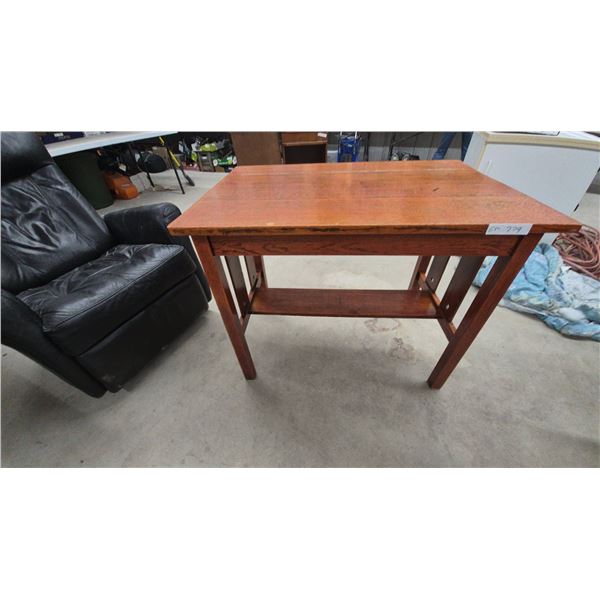 Mission Style Quarter-Sawn Oak Side Table with Lower Shelf, 30”×36”×24”
