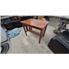 Image 4 : Mission Style Quarter-Sawn Oak Side Table with Lower Shelf, 30”×36”×24”