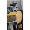 Image 3 : DeWalt DW718 Type 2 Double Bevel Sliding Compound Miter Saw, 2018