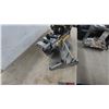 Image 4 : DeWalt DW718 Type 2 Double Bevel Sliding Compound Miter Saw, 2018