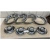 Image 1 : 4 Chevrolet Motor Division Centre Caps and 4 Beauty Rings