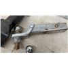Image 3 : Assorted Trailer Hitch Ball Mounts and Receivers