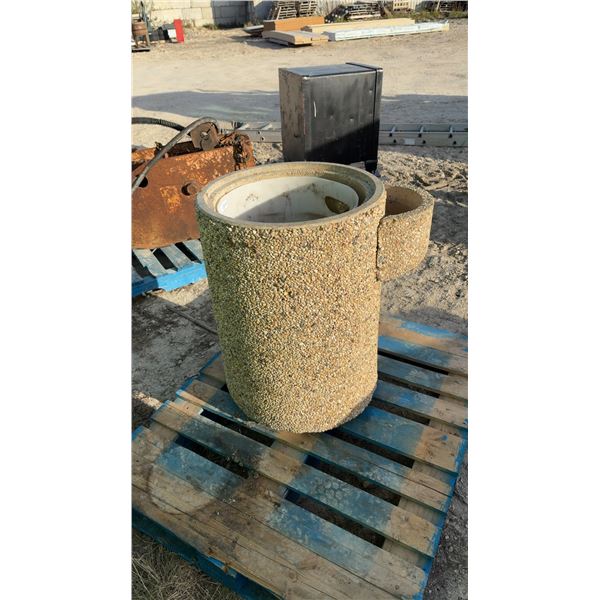 Barkman Style Exposed Aggregate Concrete Outdoor Litter Receptacle with Plastic Liner