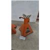 Image 3 : Pair of Orange Ratcheting Car Jack Stands with White Saddles