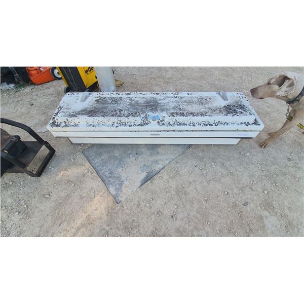 Fiberglass Pickup Truck Storage Box with Lockable Lid and Dual Latches