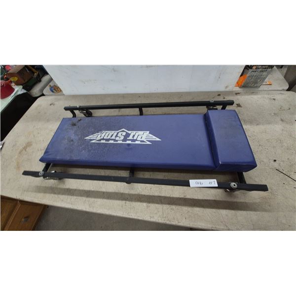 Pit Stop Automotive Creeper with Blue Padded Body, Black Metal Frame, Six Swivel Casters