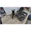 Image 6 : 2 Motomaster Vehicle Positioning Wheel Dollies and 3 Metal Jack Stands