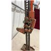 Image 5 : Jackall Mark V High-Lift Farm Jack, 8000 Pound Capacity