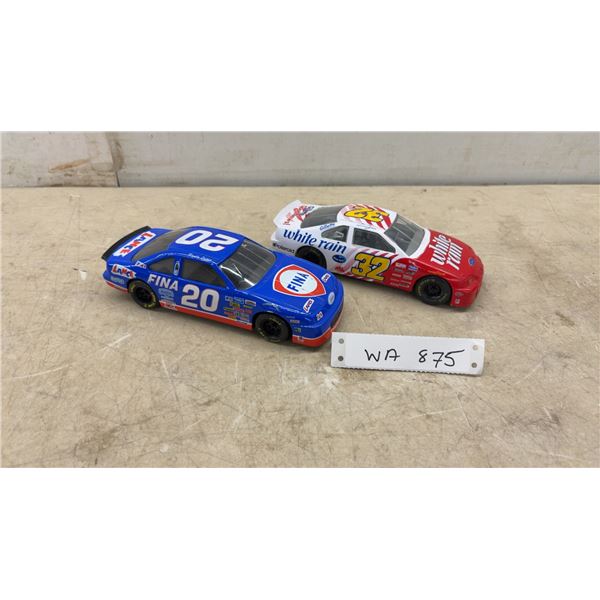 NASCAR #20 Fina Bobby Labonte and #32 White Rain Jimmy Spencer Ford Thunderbird 1:24 Scale Diecast