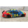 Image 5 : Jeff Gordon #24 DuPont Chevrolet and Bobby Labonte #18 Interstate Batteries Pontiac Diecast 1:24