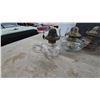 Image 6 : Lot of 6 Vintage Glass Kerosene Some Finger Lamps Incl, White Flame Burner, Clear and Amber Bodies