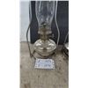 Image 3 : Pair of Vintage Hanging Aladdin Kerosene Lamps with Glass Chimneys and Metal Frames