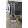 Image 5 : Pair of Antique Hanging Aladdin Kerosene Lanterns with Glass Chimneys and Metal Founts