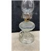 Image 7 : Set of Four Vintage Clear Glass Finger Oil Lamps with Fluted Bases and Glass Chimneys