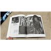 Image 8 : KISS "Hot in the Shade" World Tour Vintage T-Shirt by The Roxx, Size L and Kiss and Sell Book