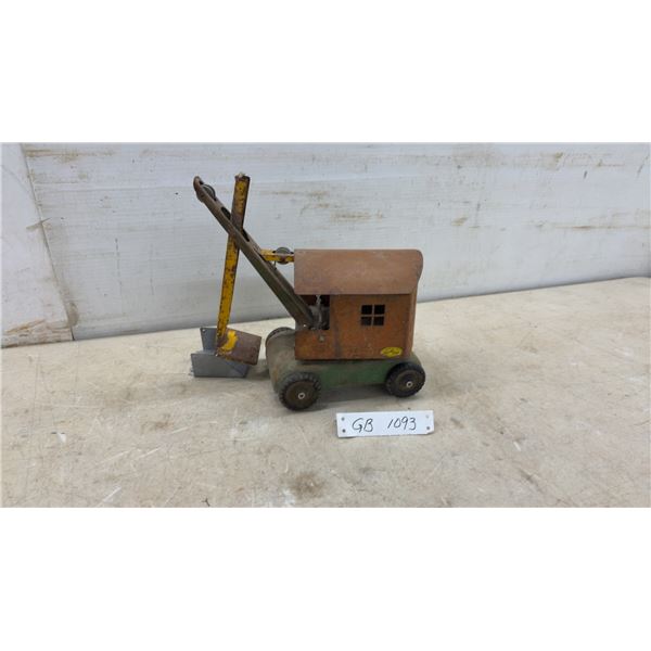 Vintage Lincoln Construction Company Pressed Steel Toy Steam Shovel Excavator by Louis Marx